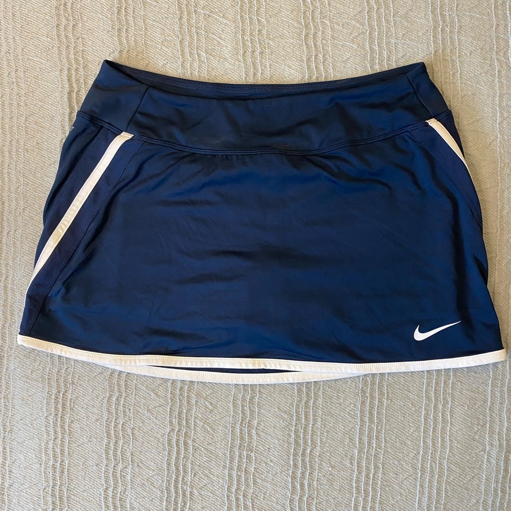 Nike Active Tennis Skort in Navy